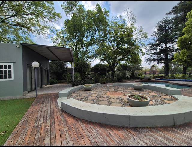4 BEDROOM HOUSE FOR SALE IN VANDERBIJLPARK SW 5